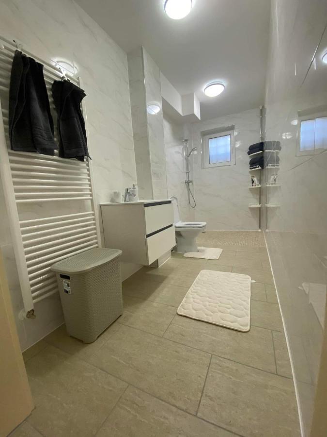 The Best Apartament Central Hunedoara Exterior photo