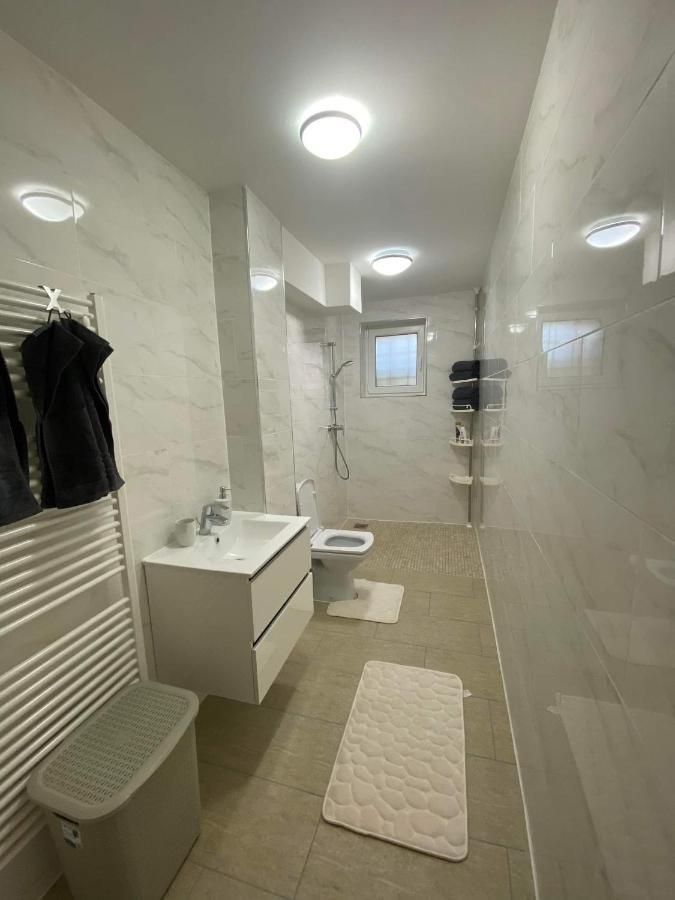 The Best Apartament Central Hunedoara Exterior photo